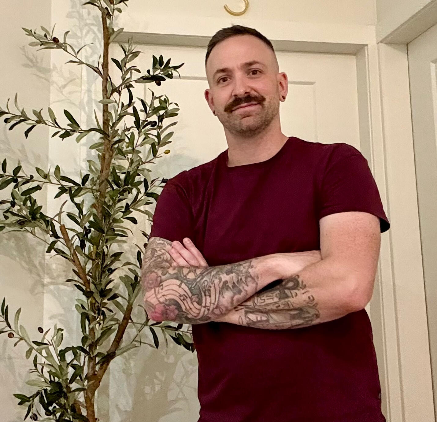 Glenn McGarroch, Registered Massage Therapist in Port Moody Glenn McGarroch RMT providing specialized jaw work, TMJ dysfunction care, and buccal massage treatments in Port Moody BC.